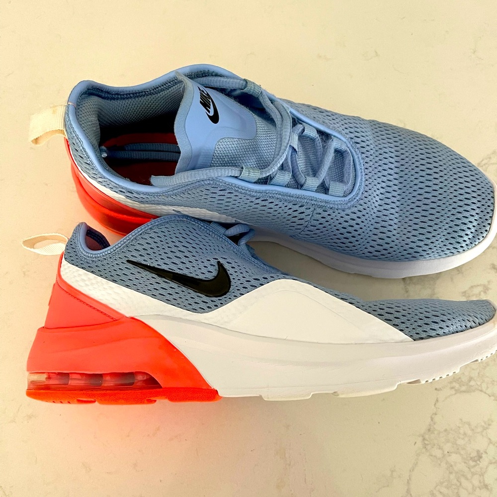 Air Max Nike men size 11 09/19/18 CI6518-400 Made in Vietnam blue white pink.
